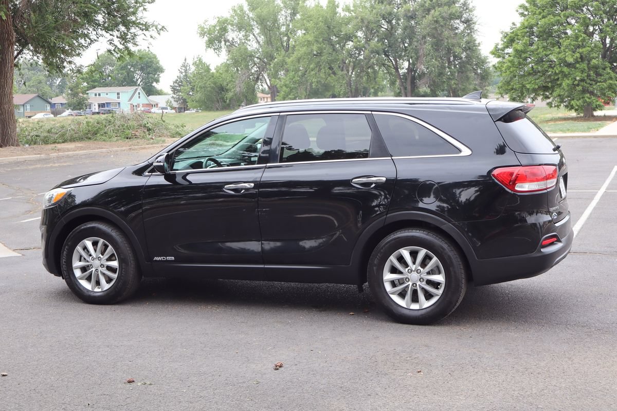 Used 2016 Kia Sorento LX AWD/4WD image 8