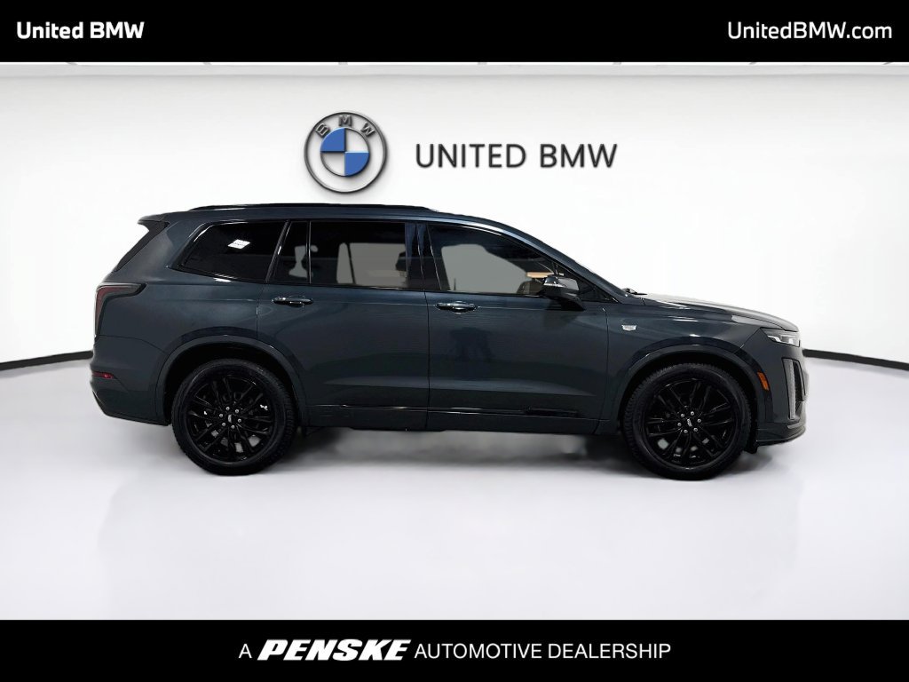 Used 2021 Cadillac XT6 Sport w/ LPO, ONYX Package AWD/4WD image 4