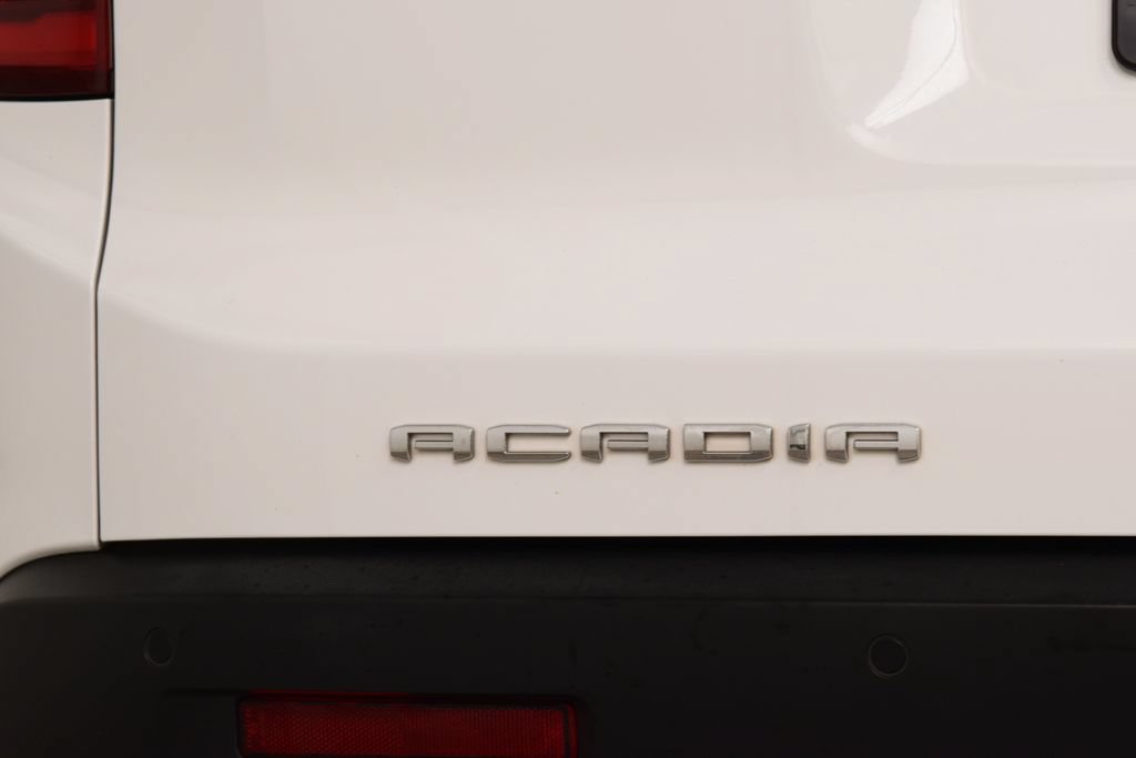 Used 2021 GMC Acadia SLE w/ Driver Convenience Package FWD image 22