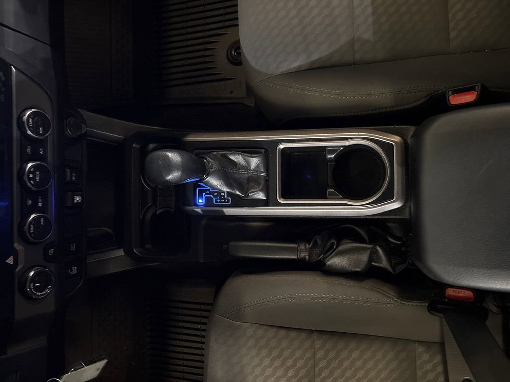 Used 2021 Toyota Tacoma SR5 w/ Technology Package image 25