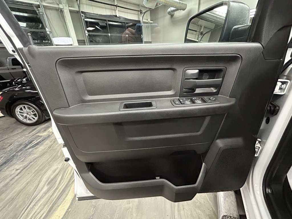 Used 2018 RAM 2500 Tradesman w/ Chrome Appearance Group image 45