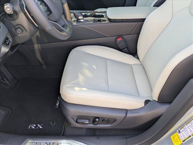 Used 2025 Lexus TX 350 AWD w/ Technology Package image 4