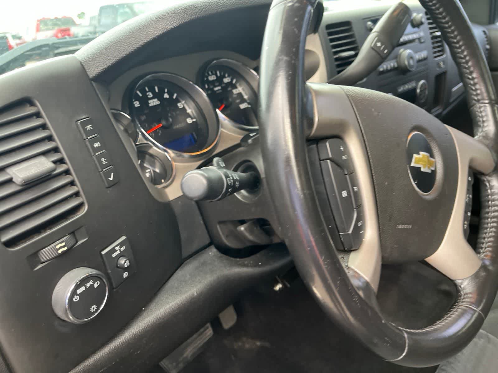 Used 2012 Chevrolet Silverado 1500 LT AWD/4WD image 27