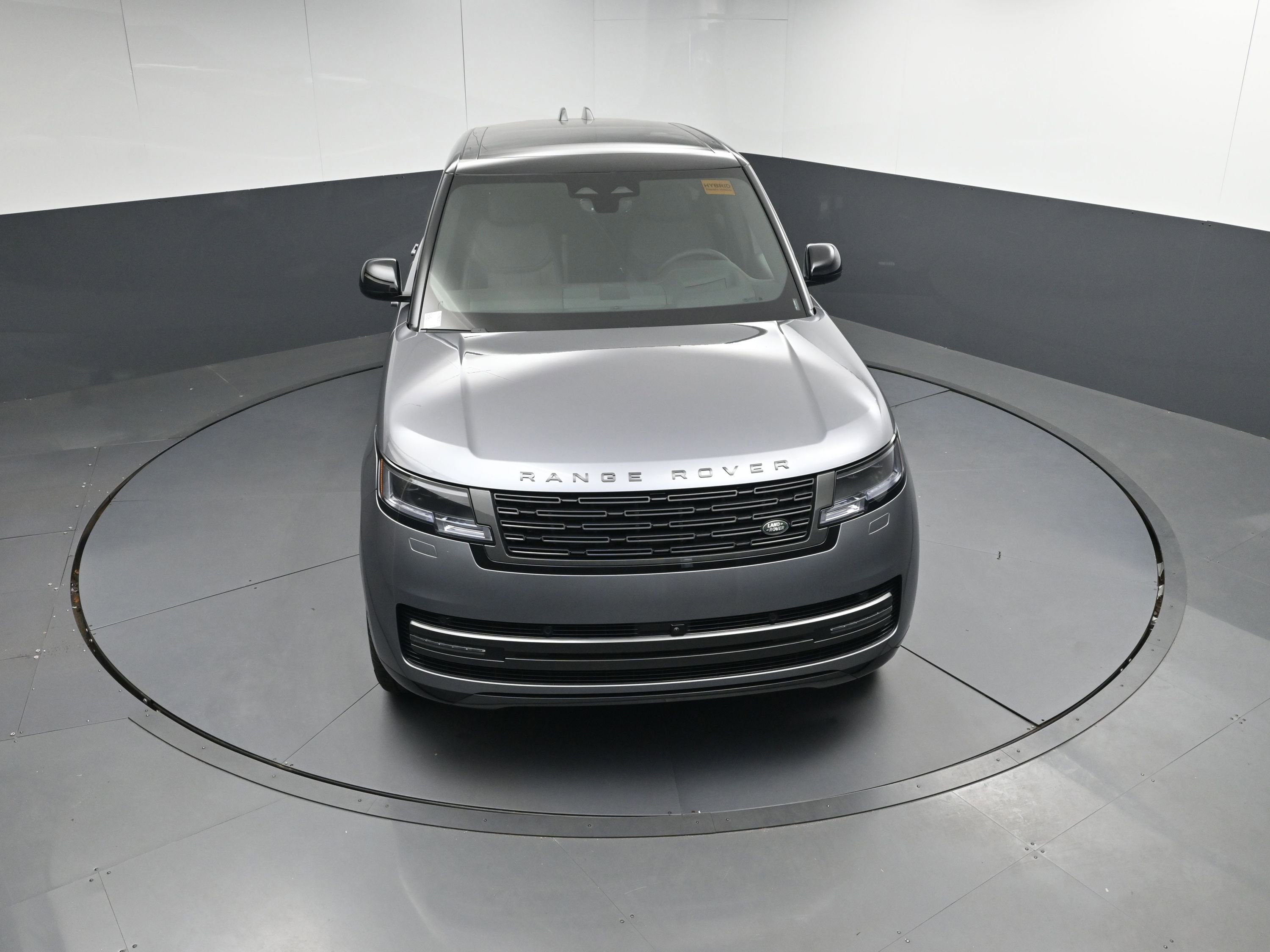 New 2025 Land Rover Range Rover SE image 36