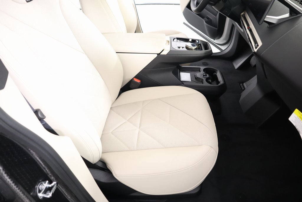 New 2025 BMW iX xDrive50 w/ Premium Package image 13