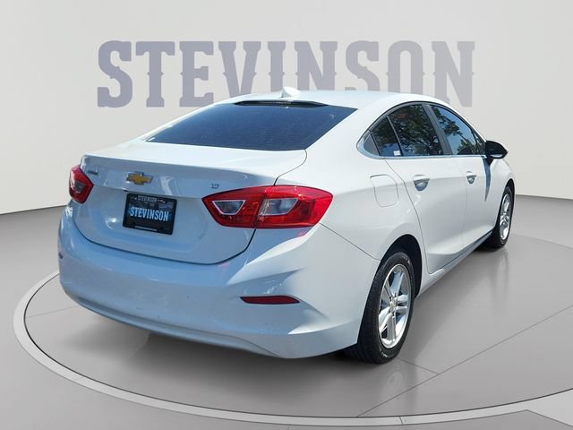 Used 2017 Chevrolet Cruze LT FWD image 5