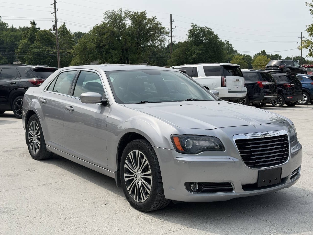 Used 2014 Chrysler 300 S AWD/4WD image 2