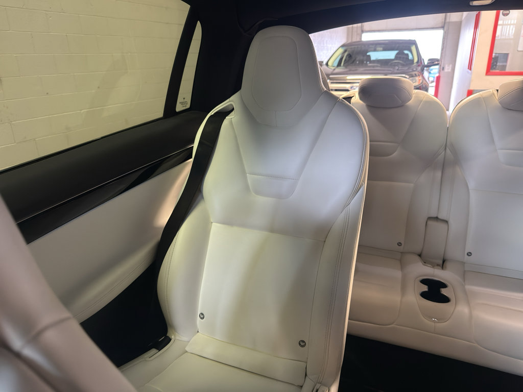Used 2016 Tesla Model X P100D image 19