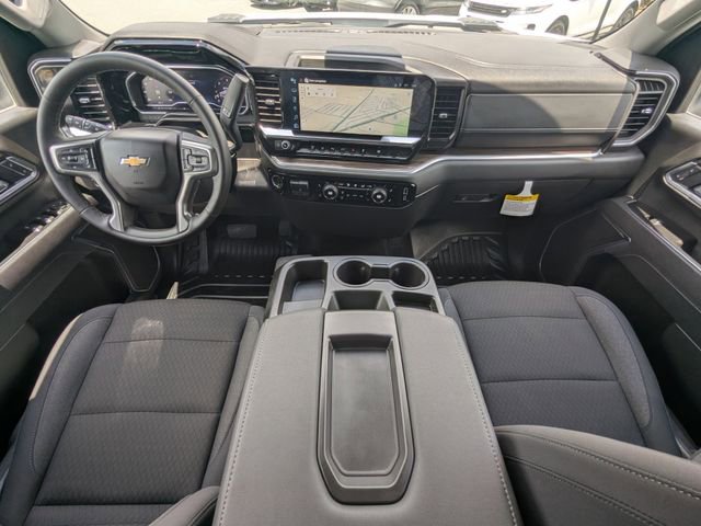 Used 2025 Chevrolet Silverado 3500 LT w/ Safety Package AWD/4WD image 13