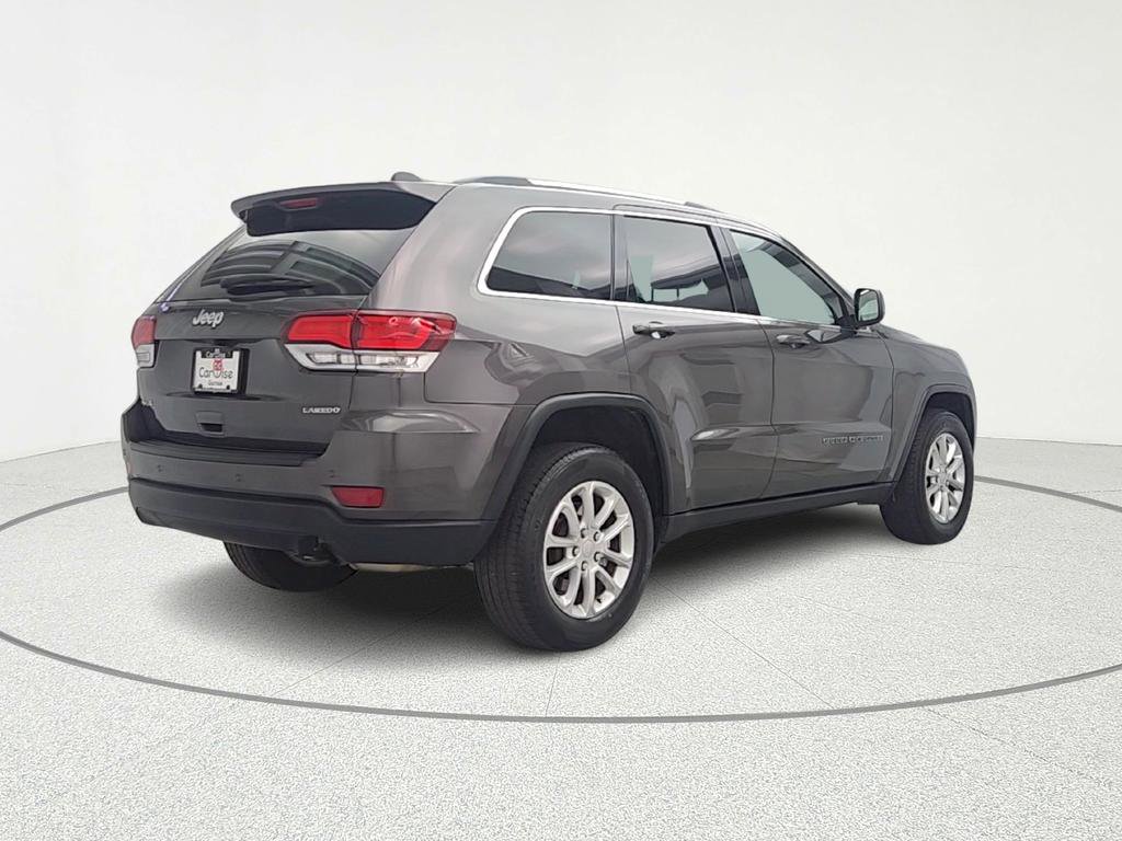 Used 2021 Jeep Grand Cherokee Laredo image 7