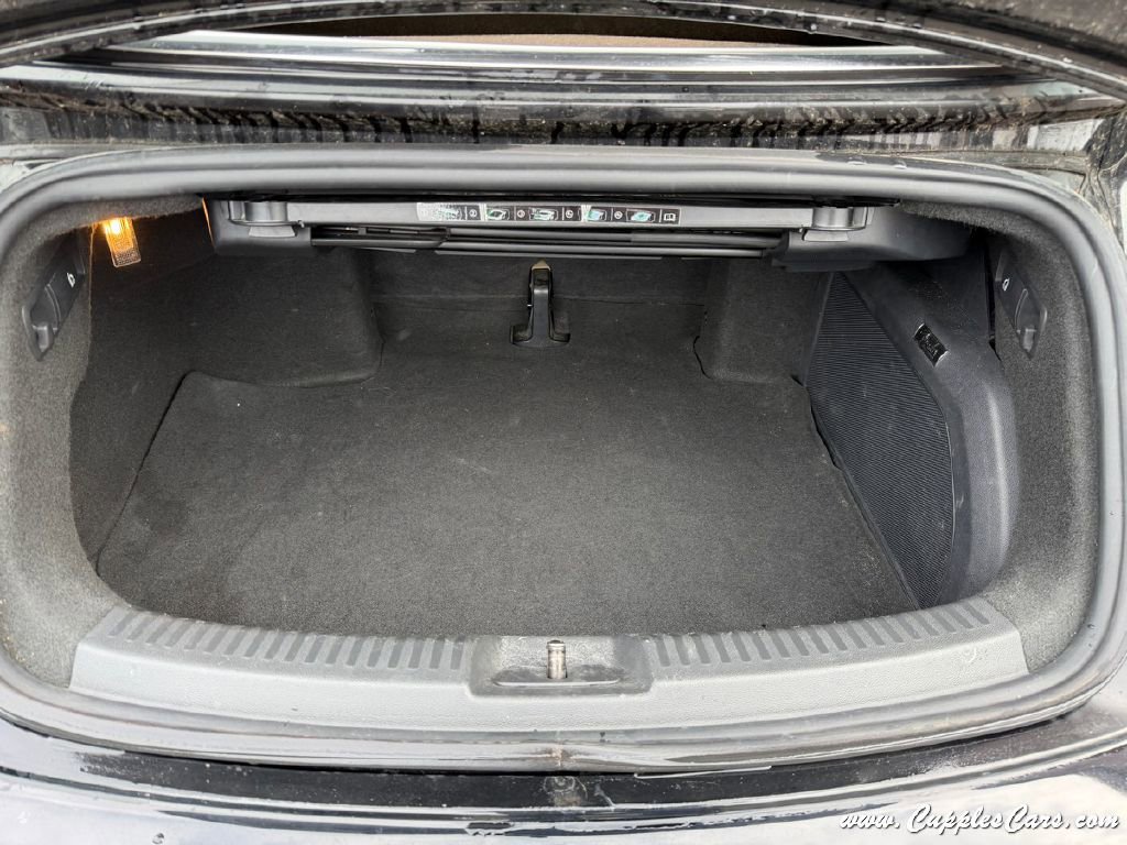 Used 2014 Volkswagen Beetle TDI image 8