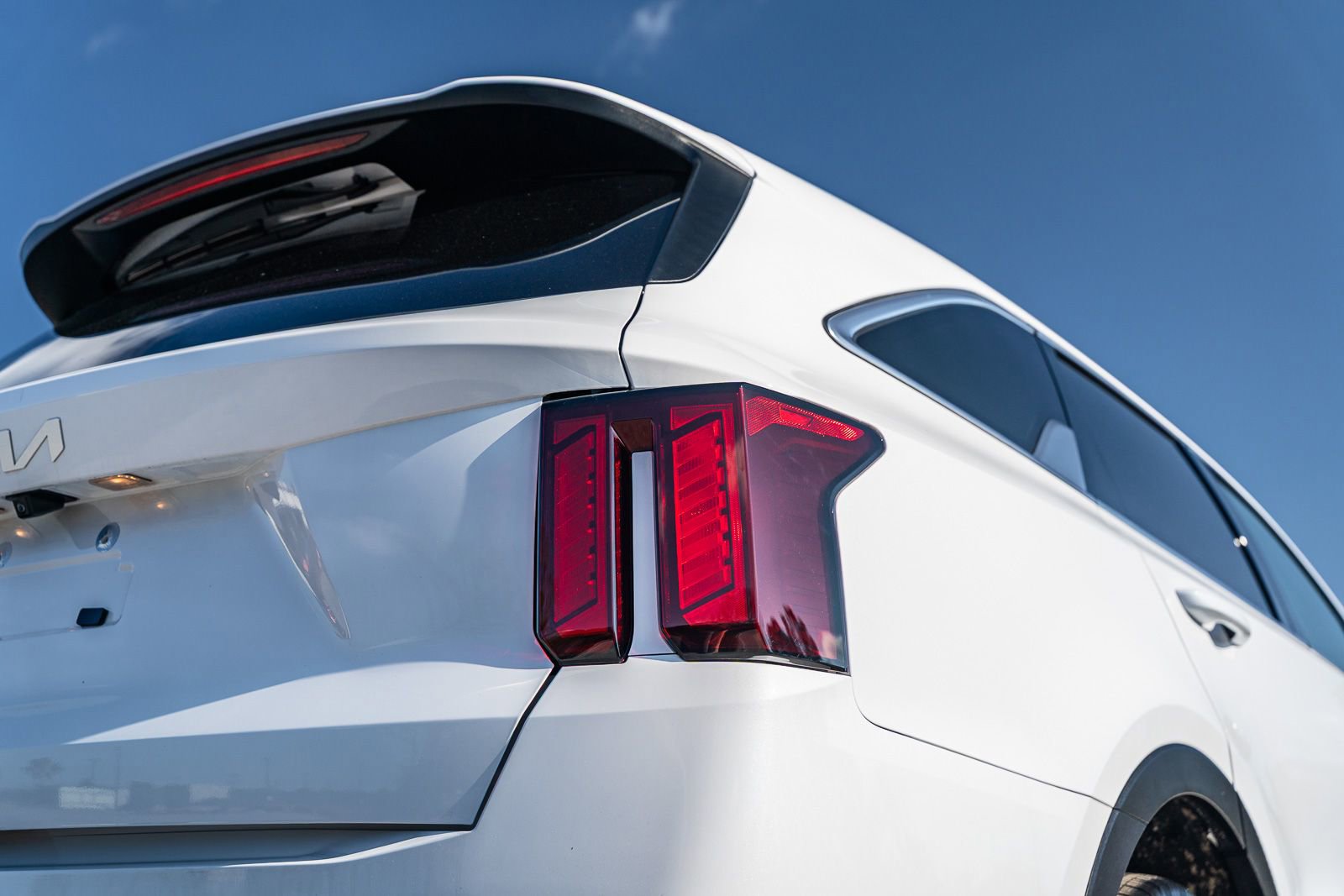 Used 2025 Kia Sorento LX image 14