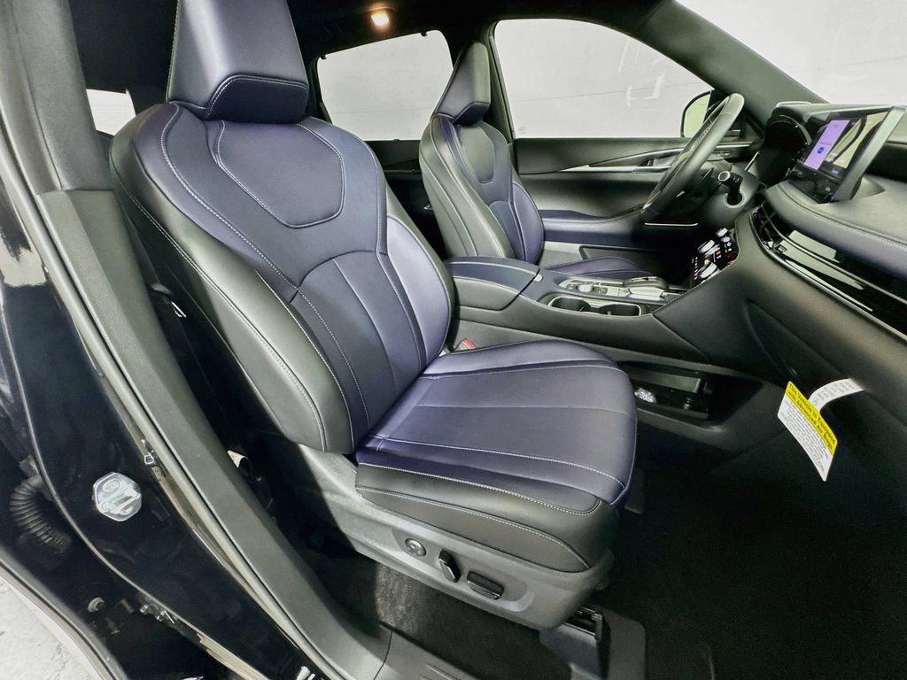 Certified 2026 INFINITI QX60 Sport w/ Dark Cargo Package AWD/4WD image 40