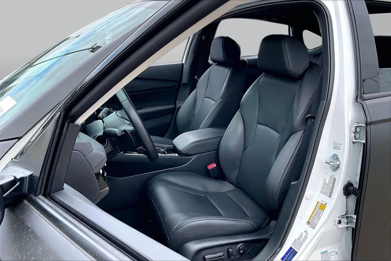 Used 2025 Honda Accord Sport image 8
