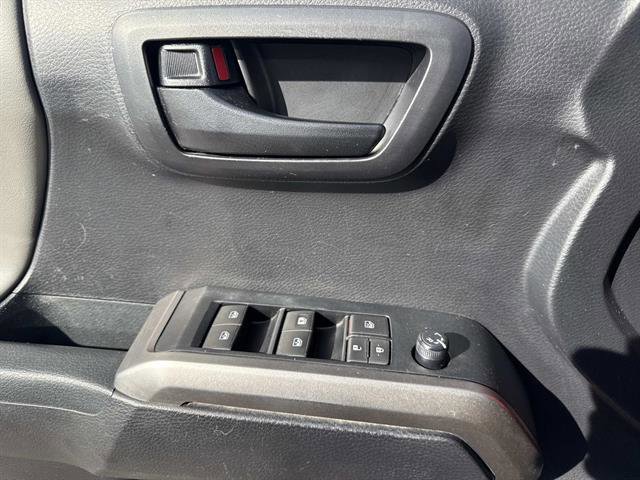 Used 2021 Toyota Tacoma SR image 11