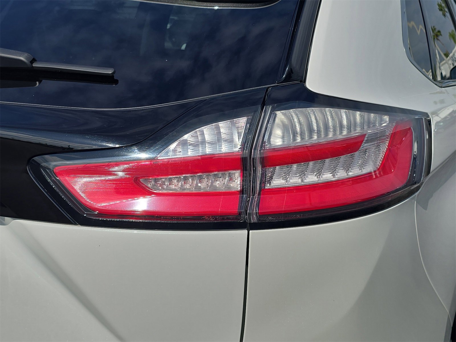 Used 2023 Ford Edge Titanium image 7