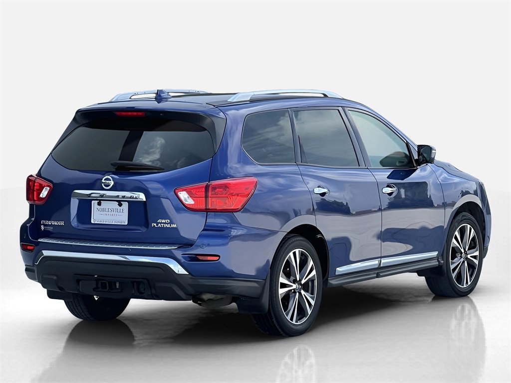 Used 2020 Nissan Pathfinder Platinum image 2