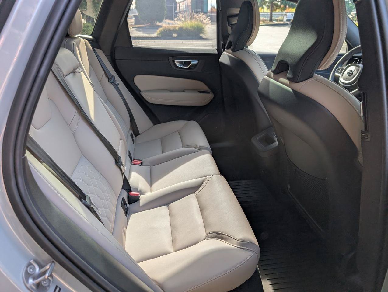 Used 2026 Volvo XC60 B5 Plus AWD/4WD image 16
