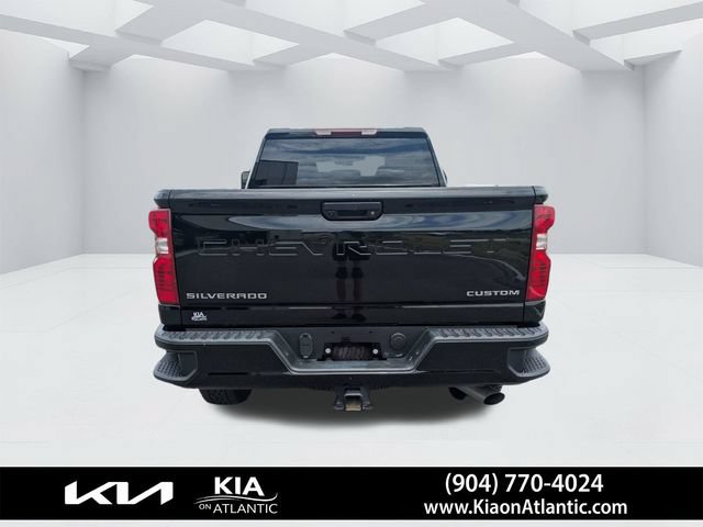 Used 2025 Chevrolet Silverado 2500 Custom AWD/4WD image 4