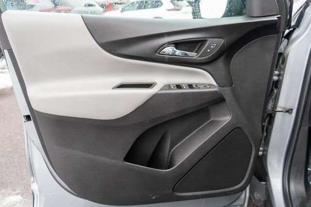 Used 2023 Chevrolet Equinox LS image 18