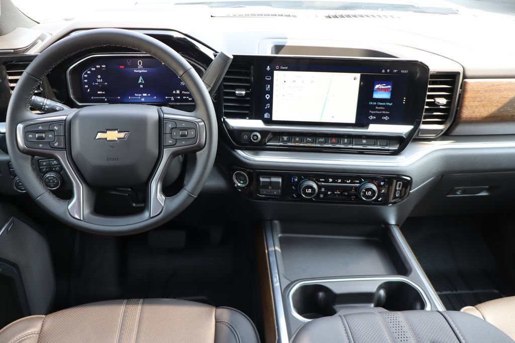 Used 2026 Chevrolet Silverado 3500 High Country w/ High Country Premium Package AWD/4WD image 6