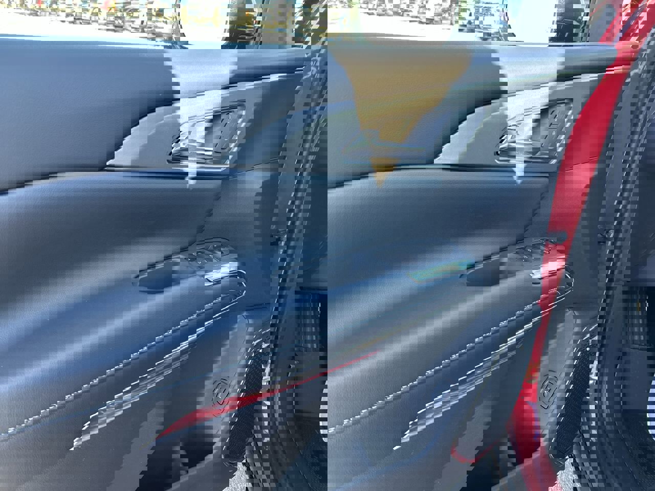 New 2026 Chevrolet Traverse LT w/ Enhanced Driving Package image 19