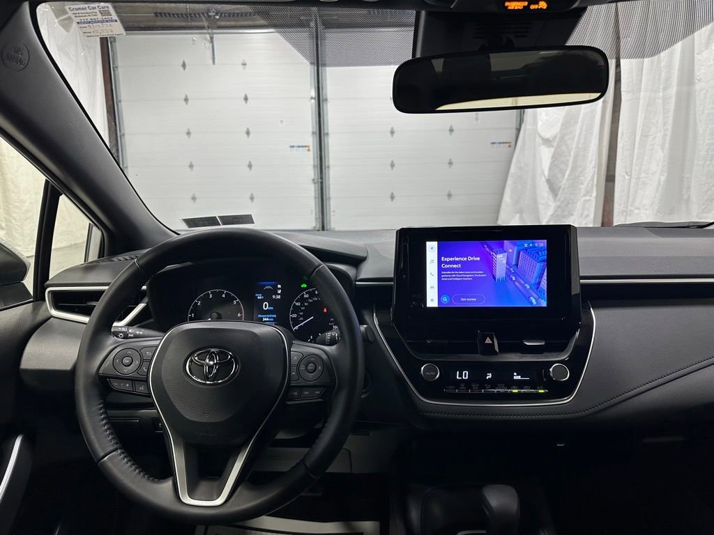 Used 2025 Toyota Corolla SE FWD image 16