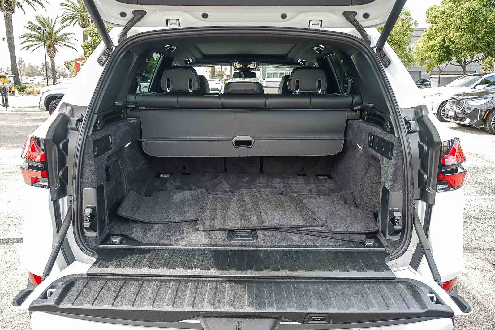 Certified 2026 BMW X5 sDrive40i w/ Premium Package image 28