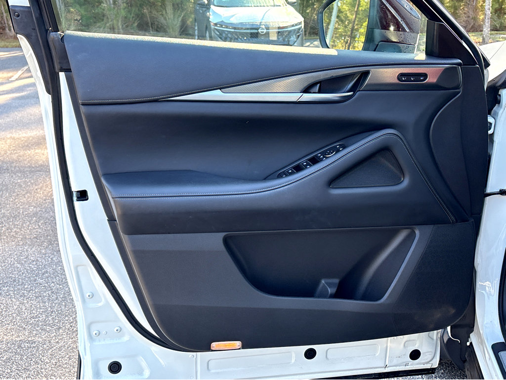 Used 2023 INFINITI QX60 Luxe w/ Cargo Package image 17