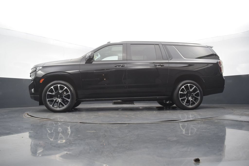 Used 2023 Chevrolet Suburban RST w/ Luxury Package AWD/4WD image 52