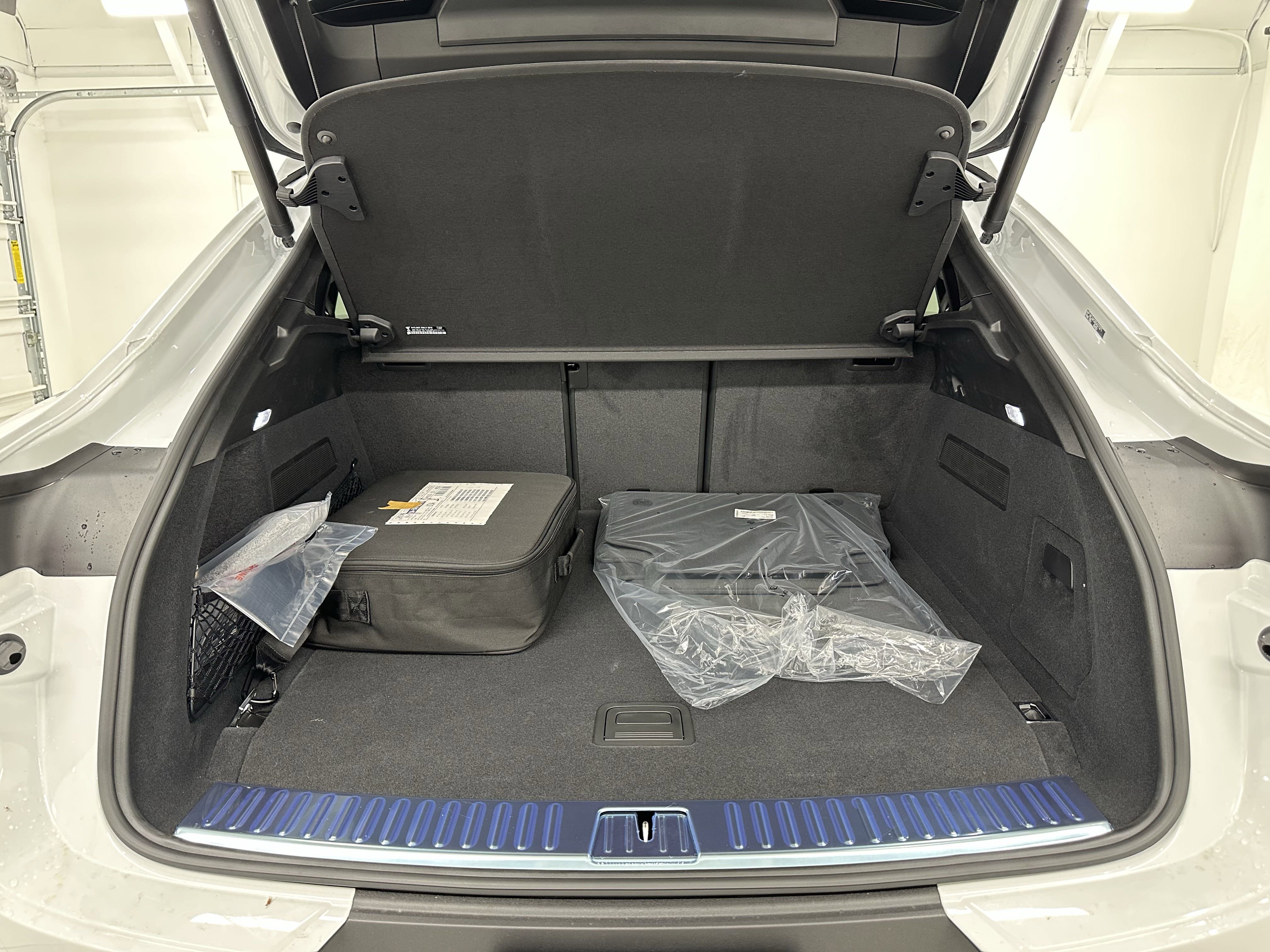 Certified 2025 Porsche Cayenne E-Hybrid image 60