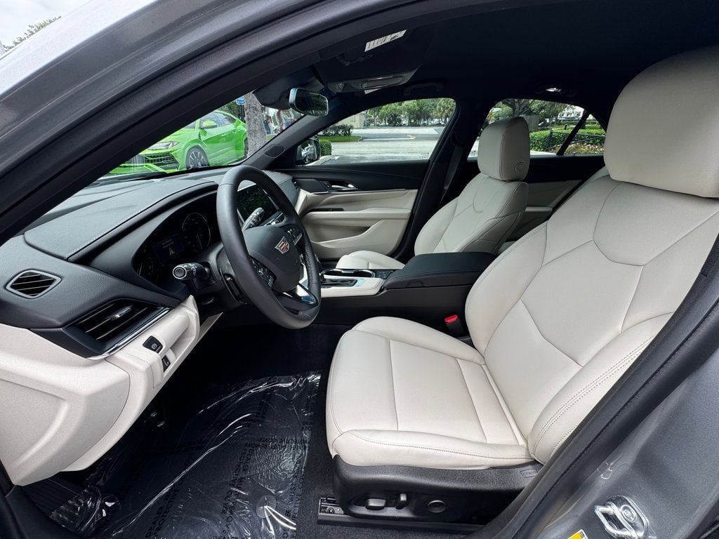Used 2026 Cadillac CT4 Luxury RWD image 7