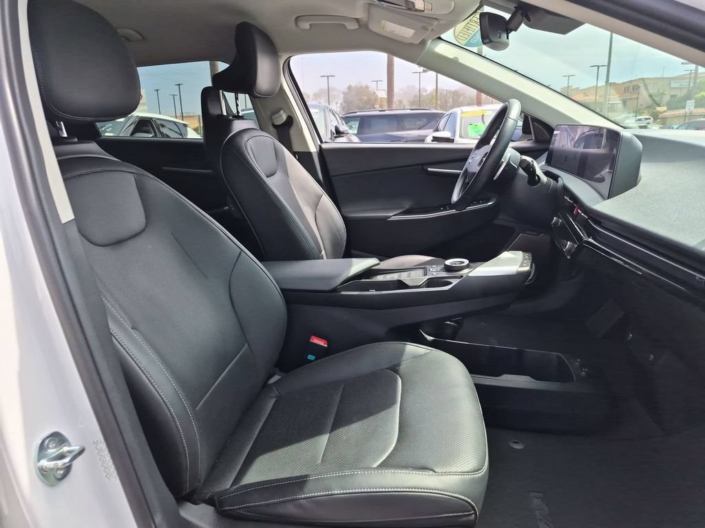 Certified 2024 Kia EV6 Wind w/ Wind Technology Package RWD image 27