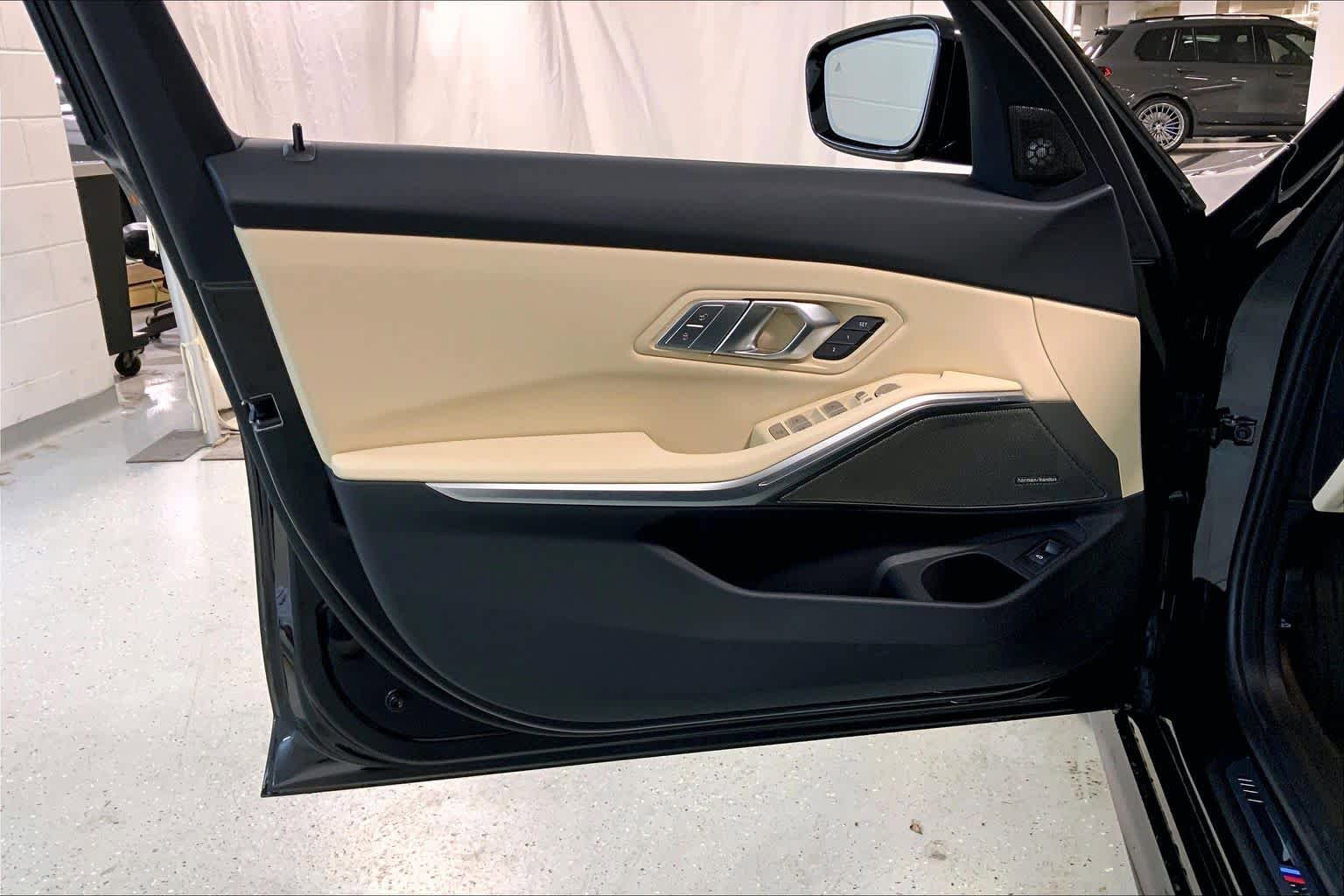 New 2026 BMW 330i xDrive Sedan w/ M Sport Package AWD/4WD image 10