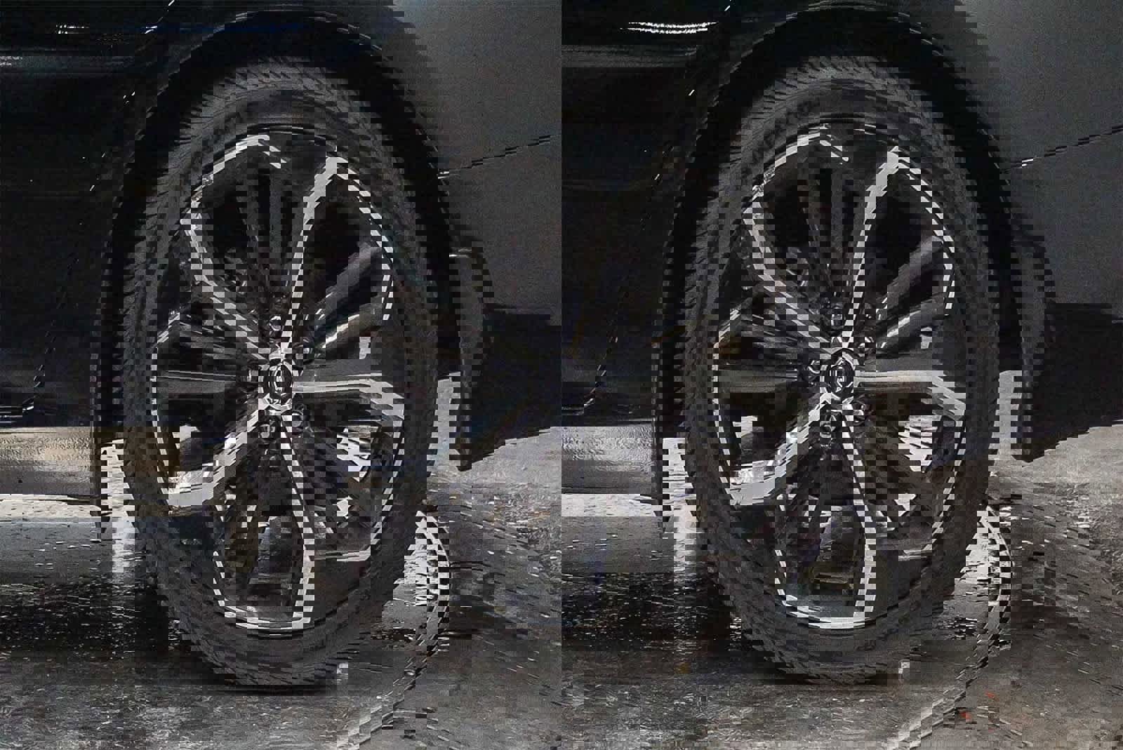 Used 2023 Nissan Altima 2.5 SR w/ SR Premium Package image 9