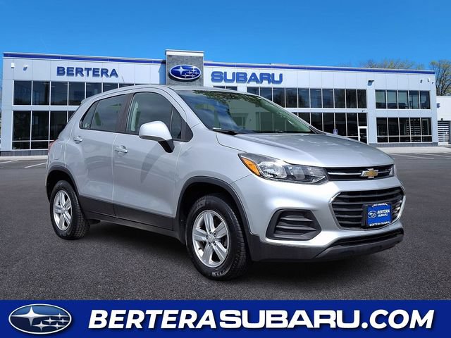Used 2018 Chevrolet Trax LS AWD/4WD image 1