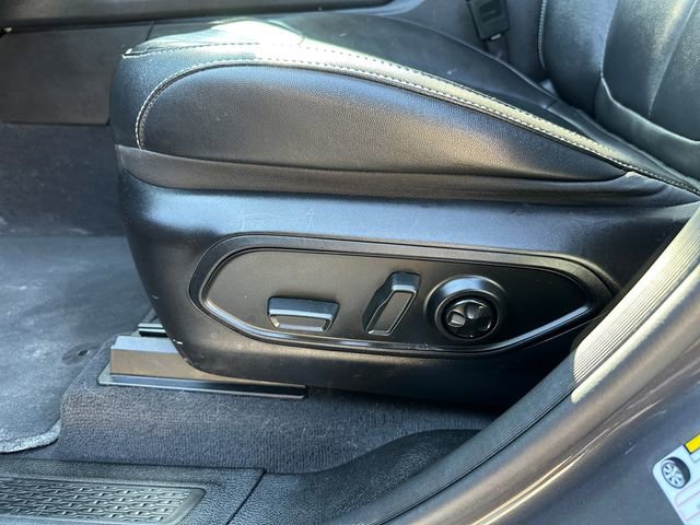 Used 2022 Jeep Grand Cherokee L Limited AWD/4WD image 21