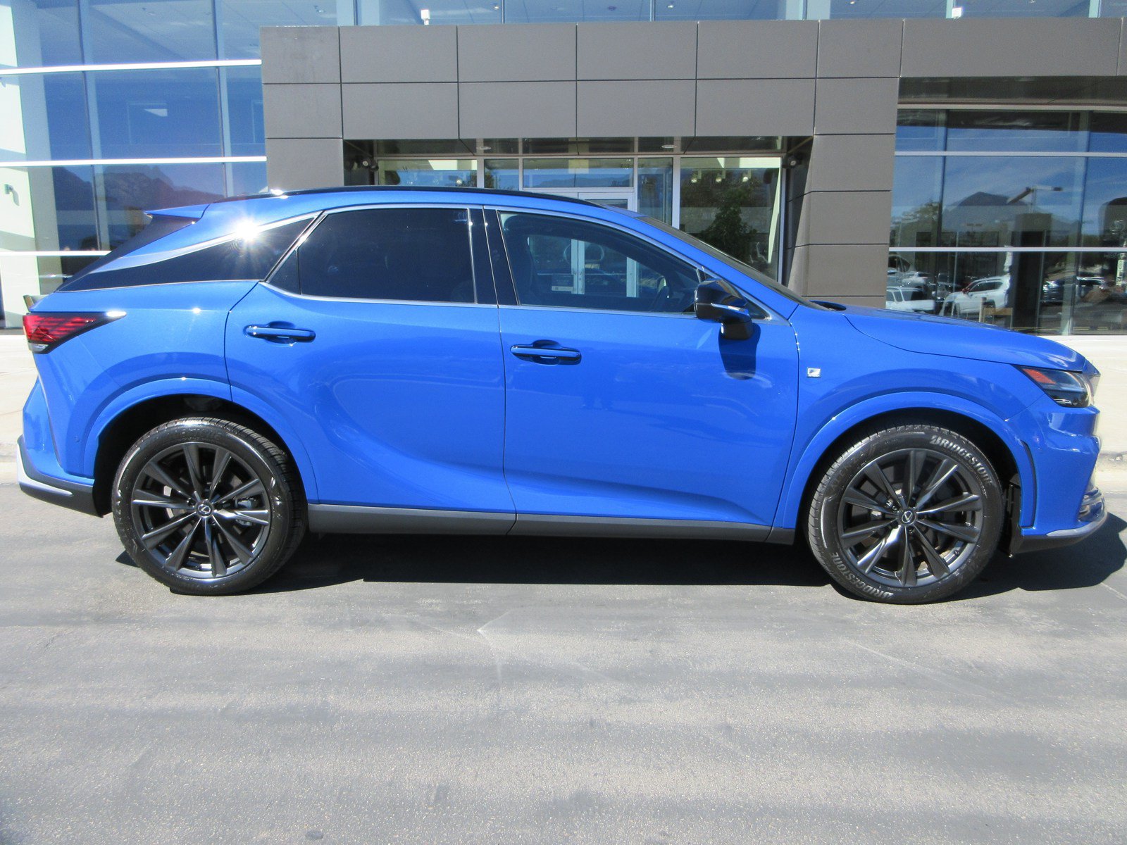 Used 2023 Lexus RX 350 F Sport w/ Cold Area Package AWD/4WD image 12
