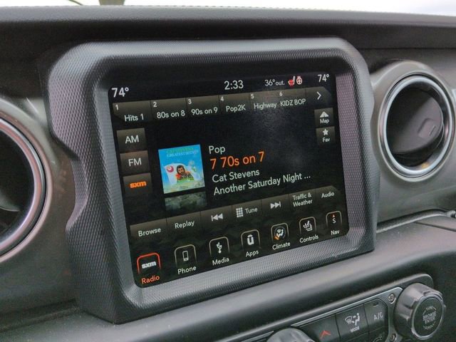 Used 2019 Jeep Wrangler Unlimited Sahara image 17