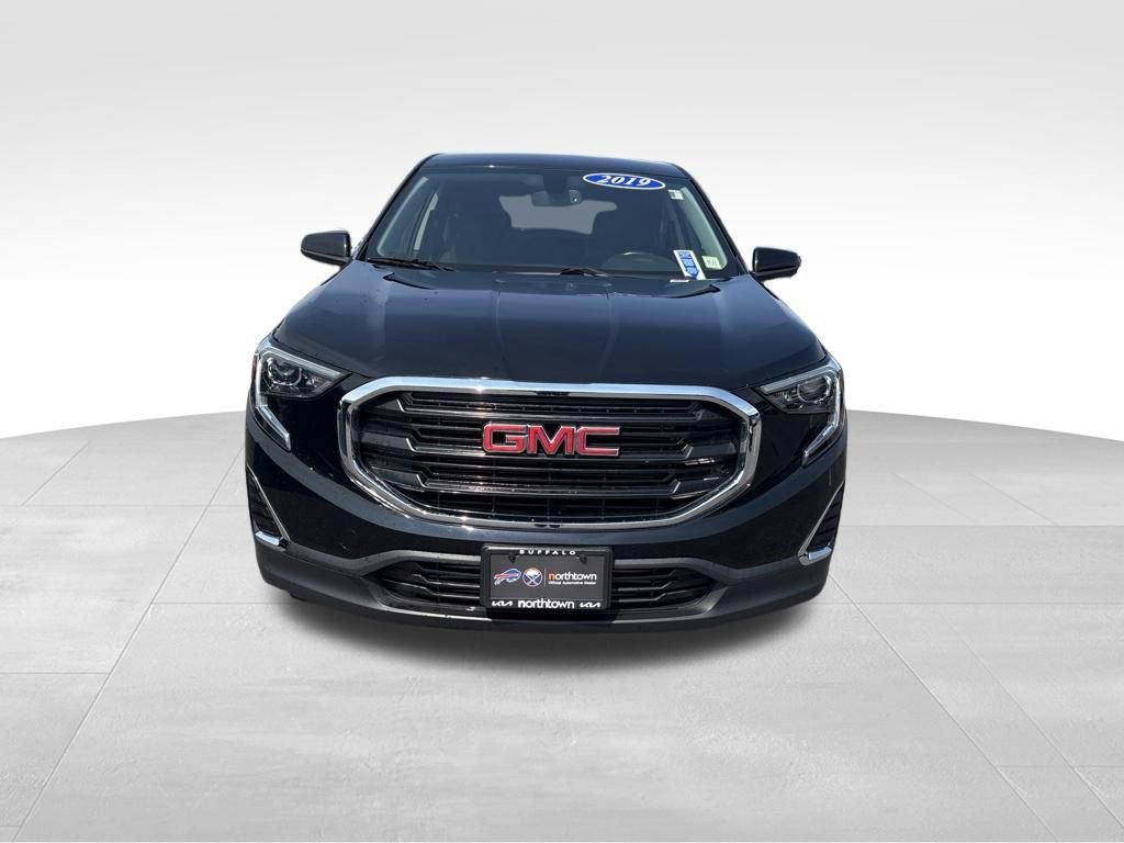 Used 2019 GMC Terrain SLE w/ LPO, Floor Liner Package FWD image 2