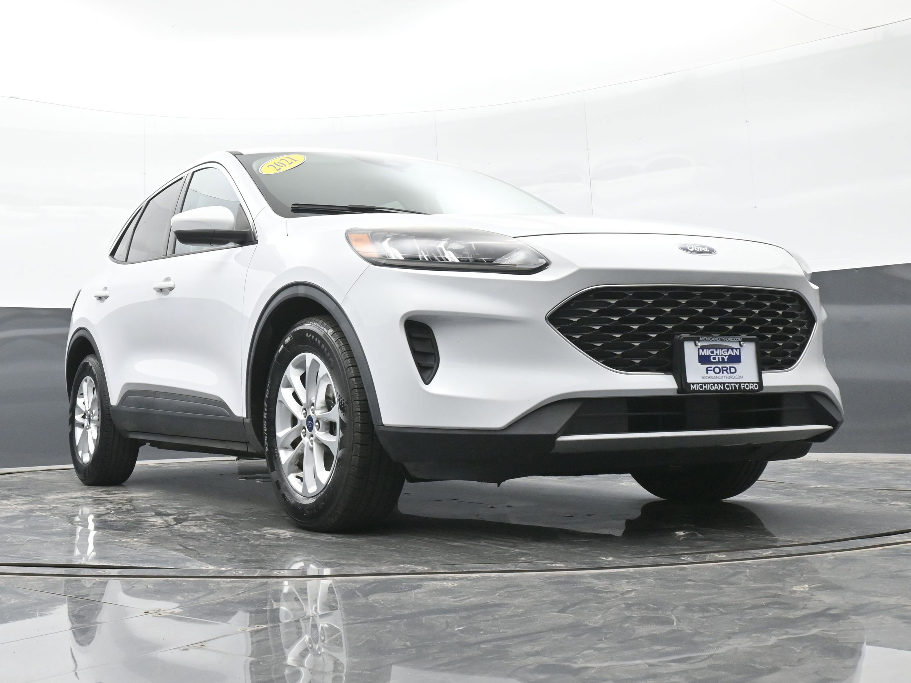 Used 2021 Ford Escape SE w/ Convenience Package image 38