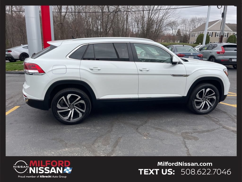 Used 2023 Volkswagen Atlas Cross Sport SEL AWD/4WD image 6