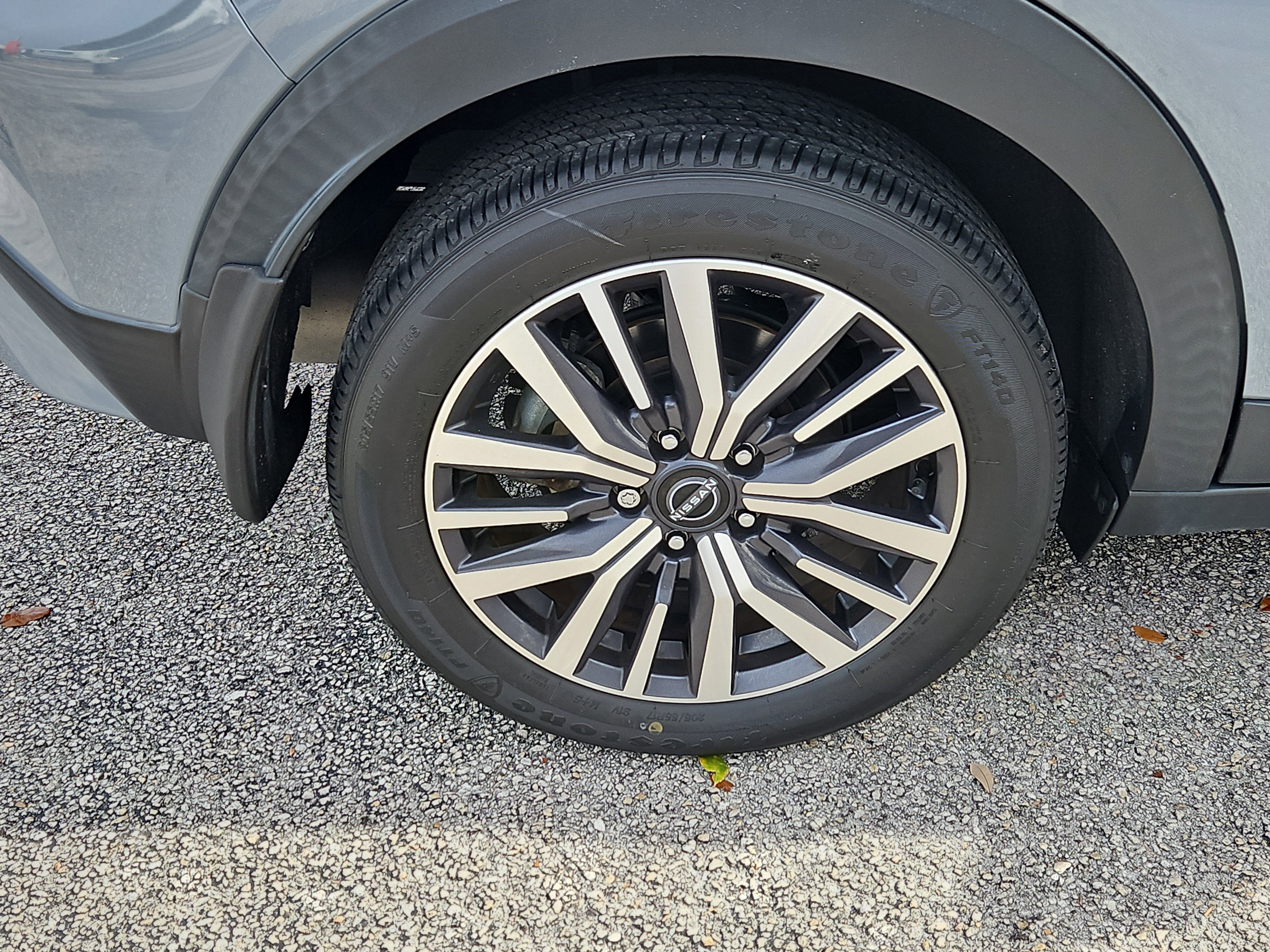 Used 2022 Nissan Kicks SV FWD image 5