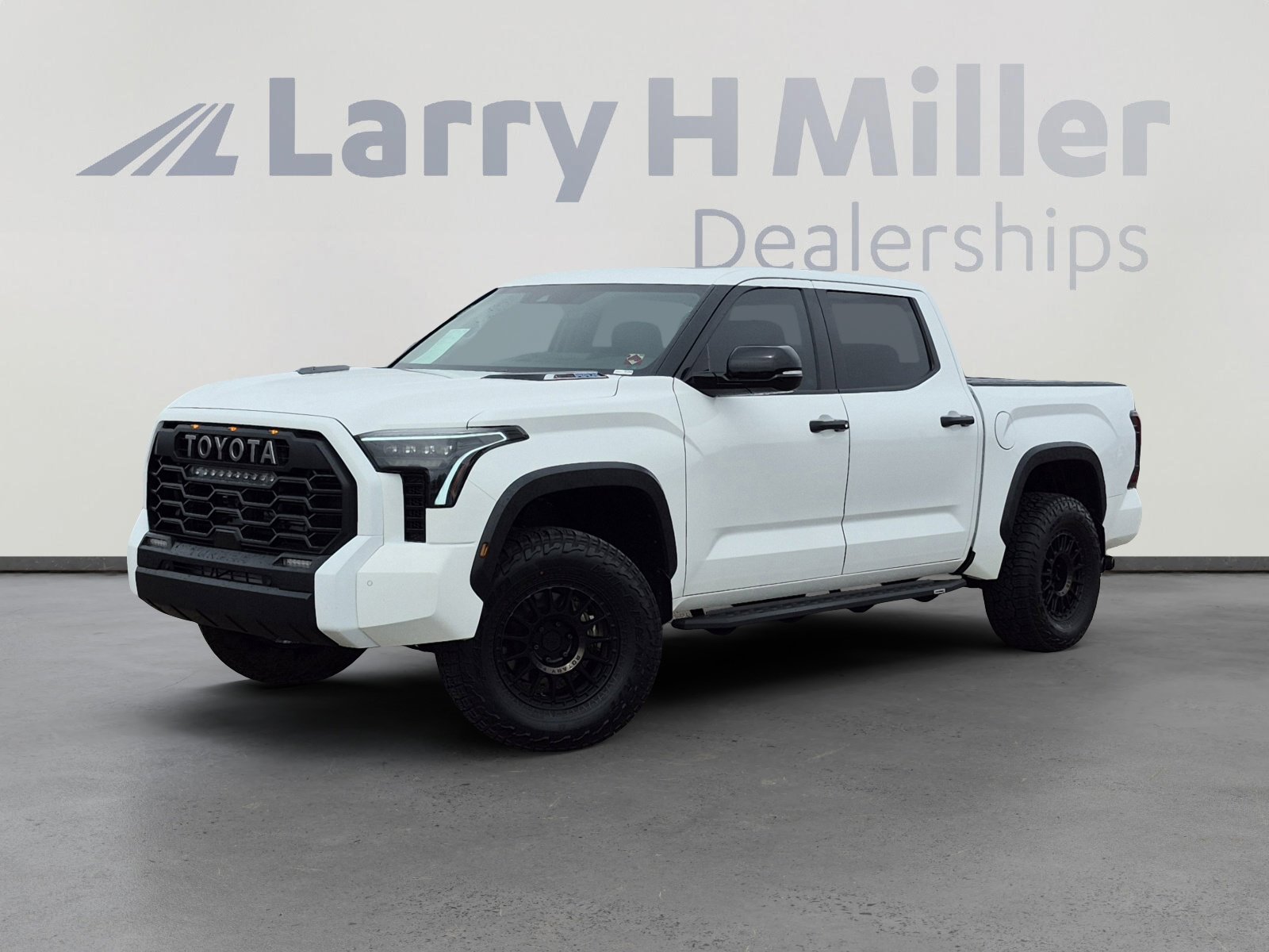 Used 2022 Toyota Tundra Limited image 1