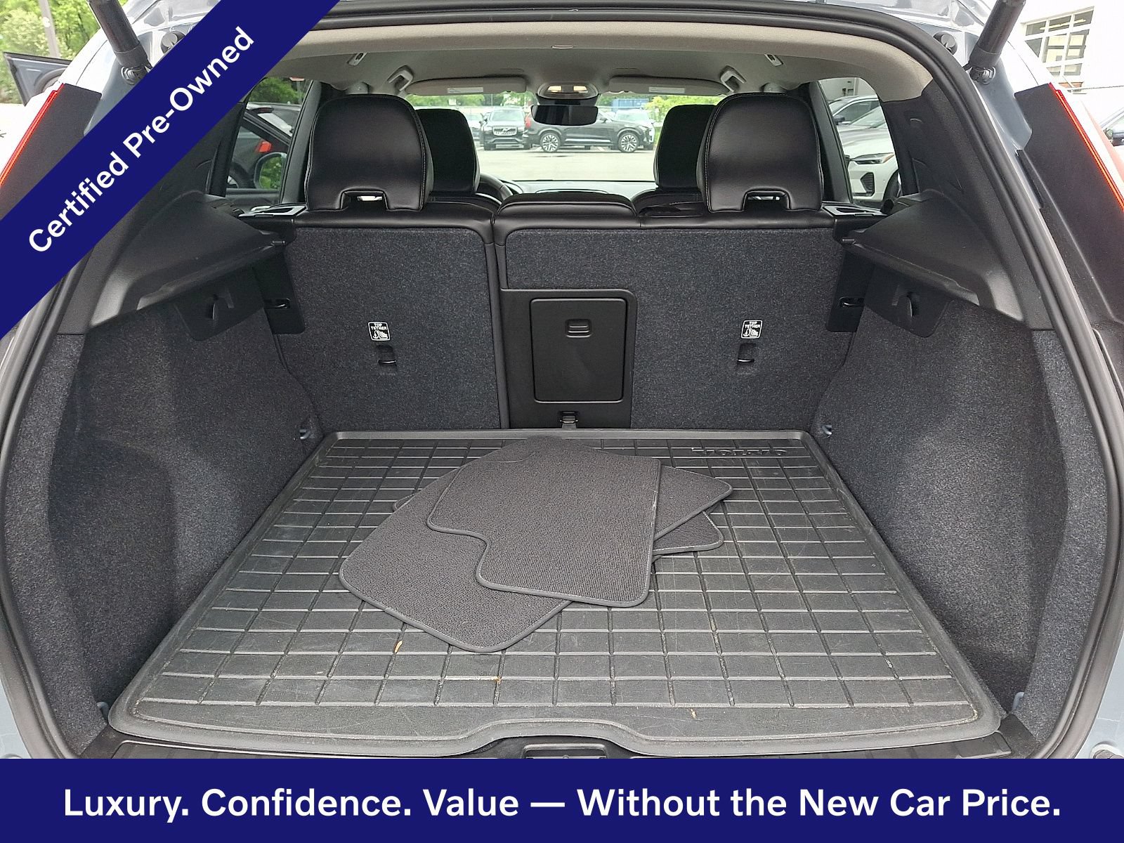 Certified 2023 Volvo XC40 B5 Core w/ Convenience Package AWD/4WD image 30