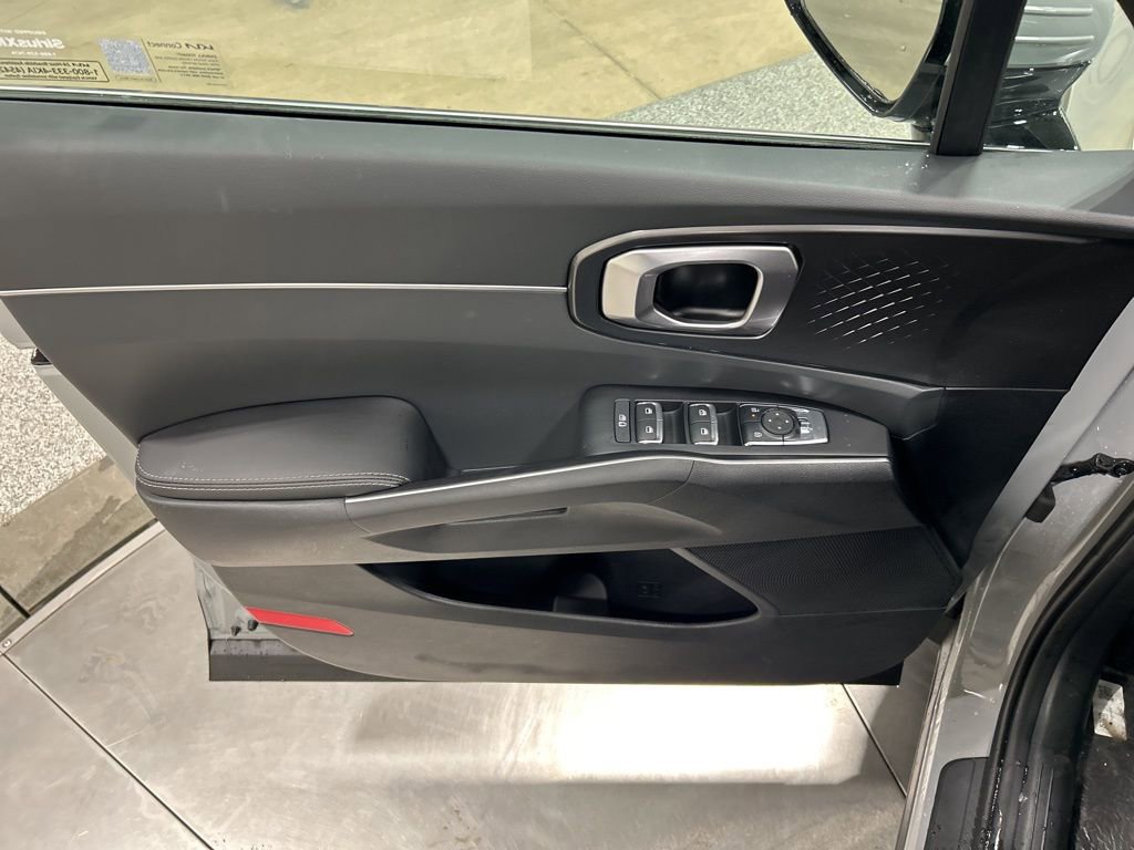New 2026 Kia Sorento S image 11