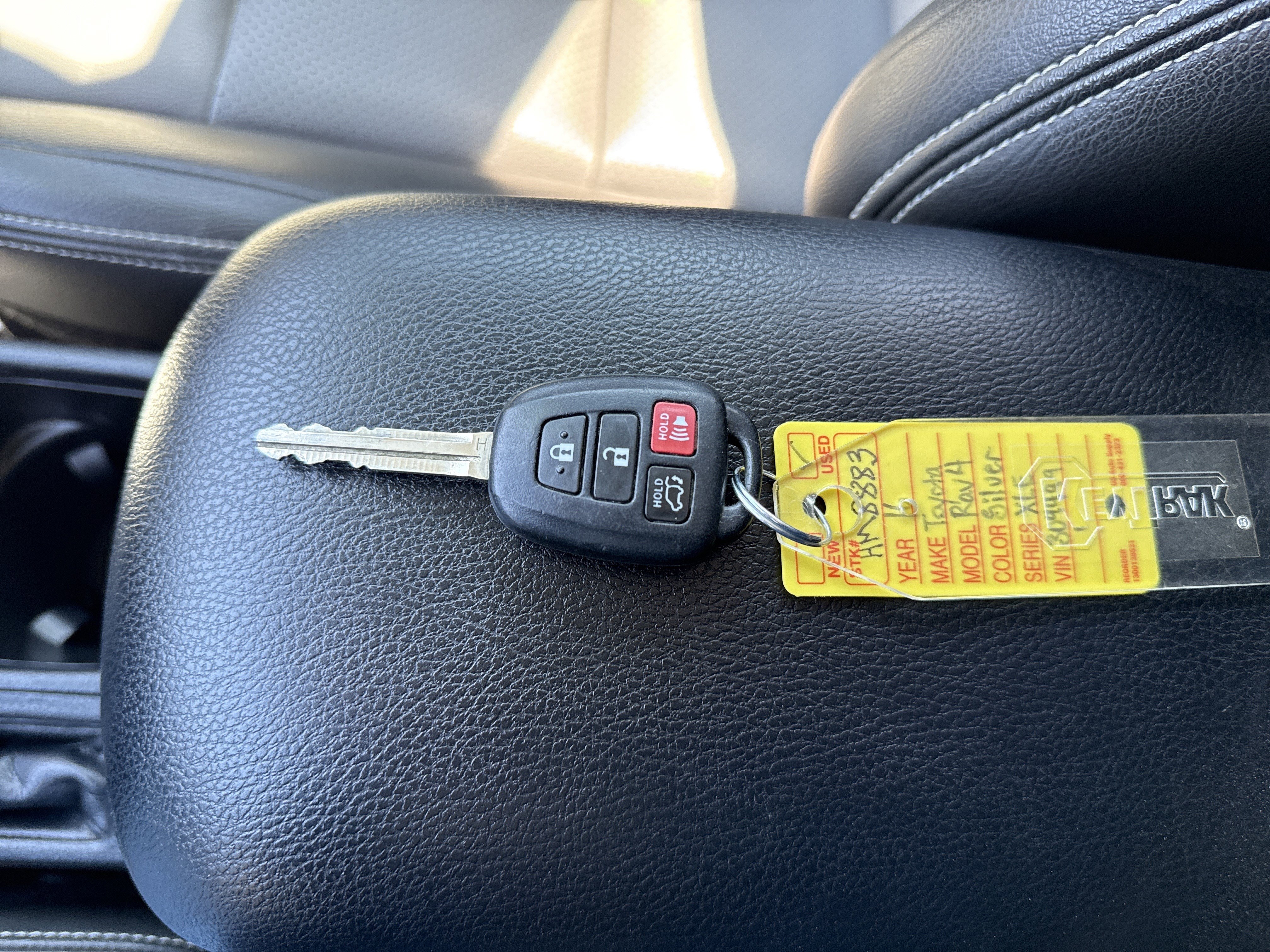 Used 2016 Toyota RAV4 XLE image 28