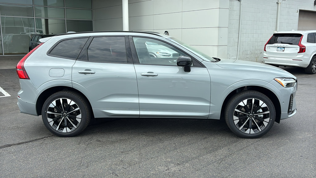 New 2027 Volvo XC60 B5 Plus AWD/4WD image 26