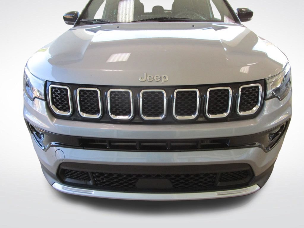 Used 2023 Jeep Compass Limited AWD/4WD image 27