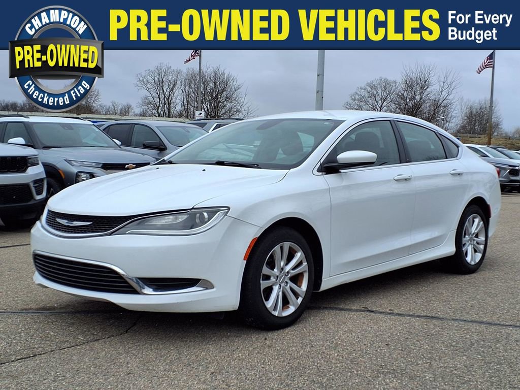 Used 2015 Chrysler 200 Limited image 1